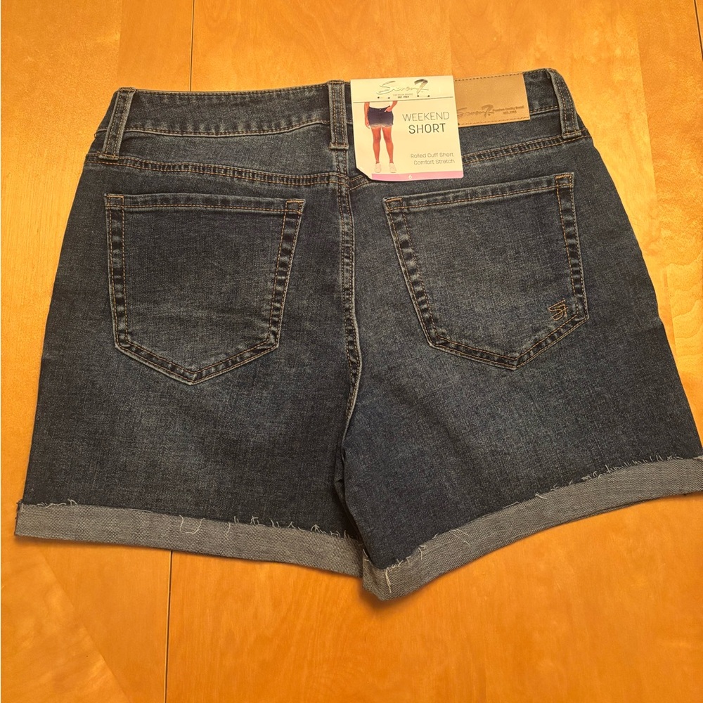 Seven7 Blue Jean Shorts Size 6